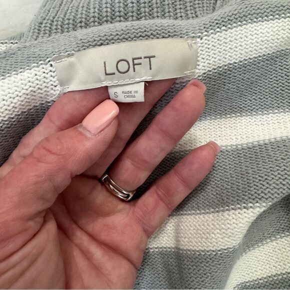 The Loft Striped Cowl Neck Gray and White Women's Sweater/ Tunic sz Small-NWOT - Picture 8 of 9